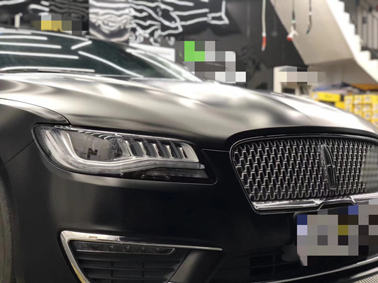 Os couros crus riscam Matte Car Vinyl Wrap Roll preto metálico para veículos da emergência