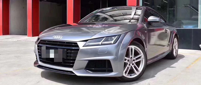 O titânio Grey Gloss Car Vinyl Wrap de aço aquece o brilho ativado Grey Vinyl Wrap metálico